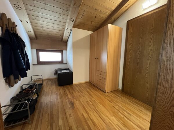 Haus Hofer - Vorraum der Ferienwohnung in Bramberg am Wildkogel
